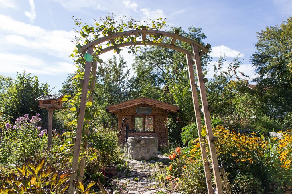 Bed & Breakfast Suzanne's & Gardens Füssen