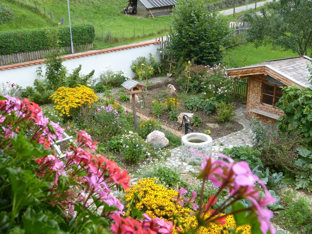 Bed & Breakfast Suzanne's & Gardens 2*